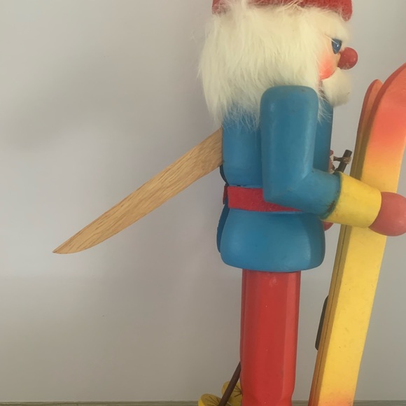 Vintage Collectible 1992 Nutcracker Village Handcrafted Wood "Skier" Nutcracker - Picture 4 of 15